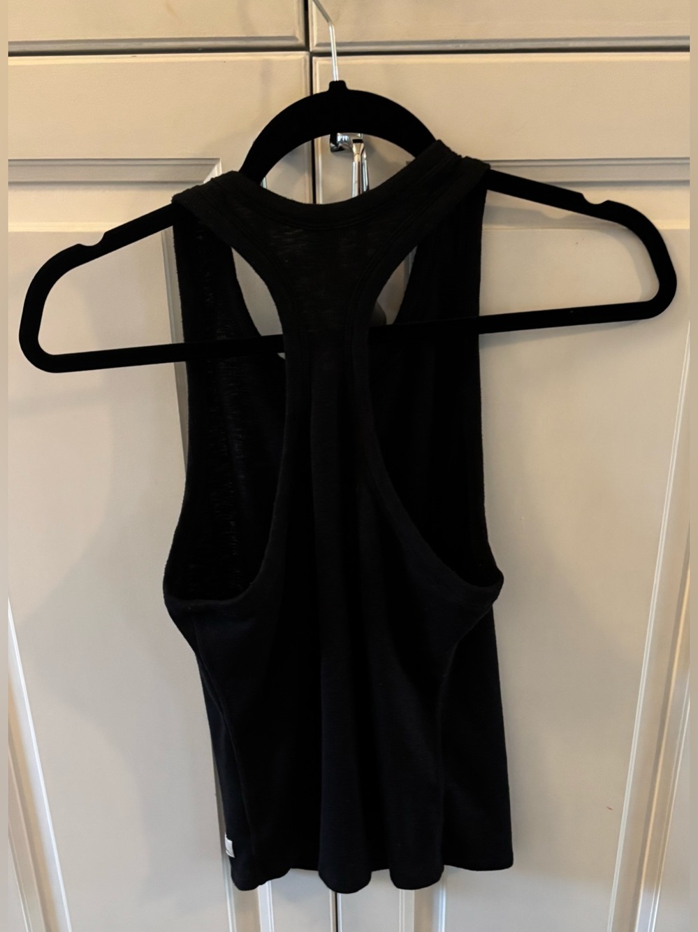 Vuori Black Ribbed Racerback Tank Top - Picture 2 of 3
